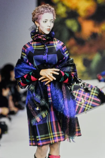 Look 74